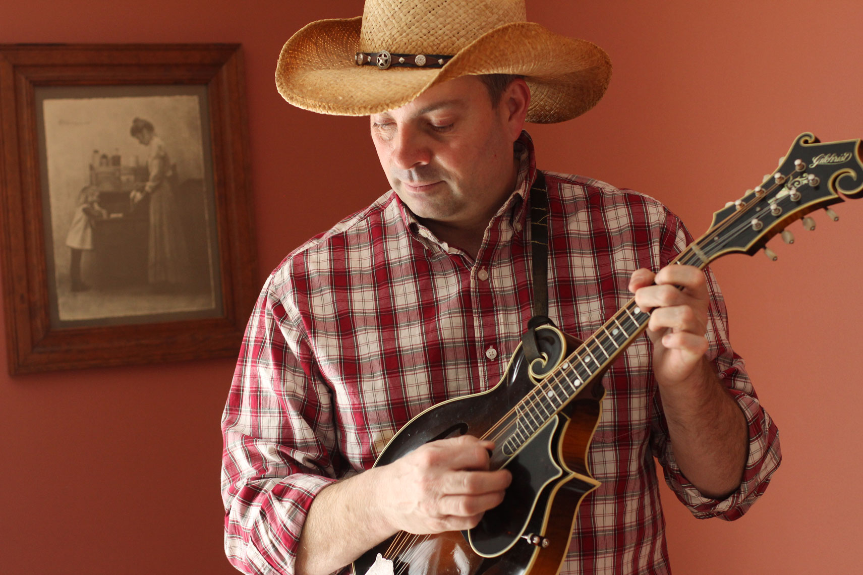 Scott Pearson – Mandolin · Fiddle